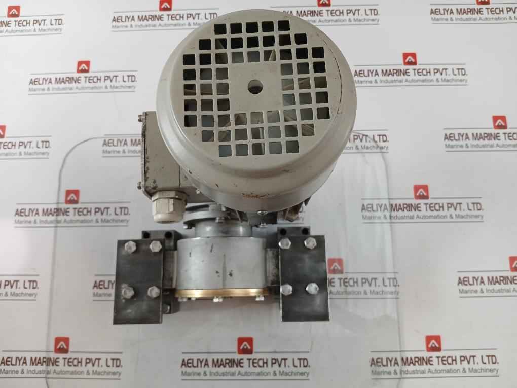 Mez 7Aa71M04K Geared Motor 50Hz 0.25 Kw Ip55 1350/Min