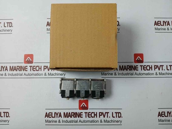 Micro 2F5101 Push Button Switch