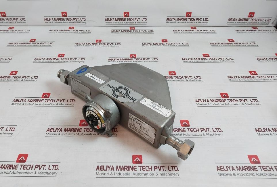 Micro Motion Cng050S290Ncazezzz Mass Flow Sensor 17.3V 160Ma (Not Working)
