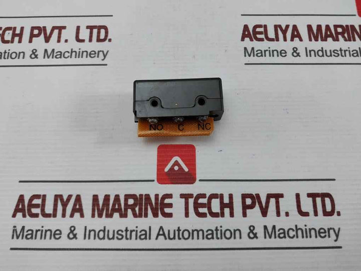 Micro Switch Dt-2R-a7 Snap Action Switch Plunger