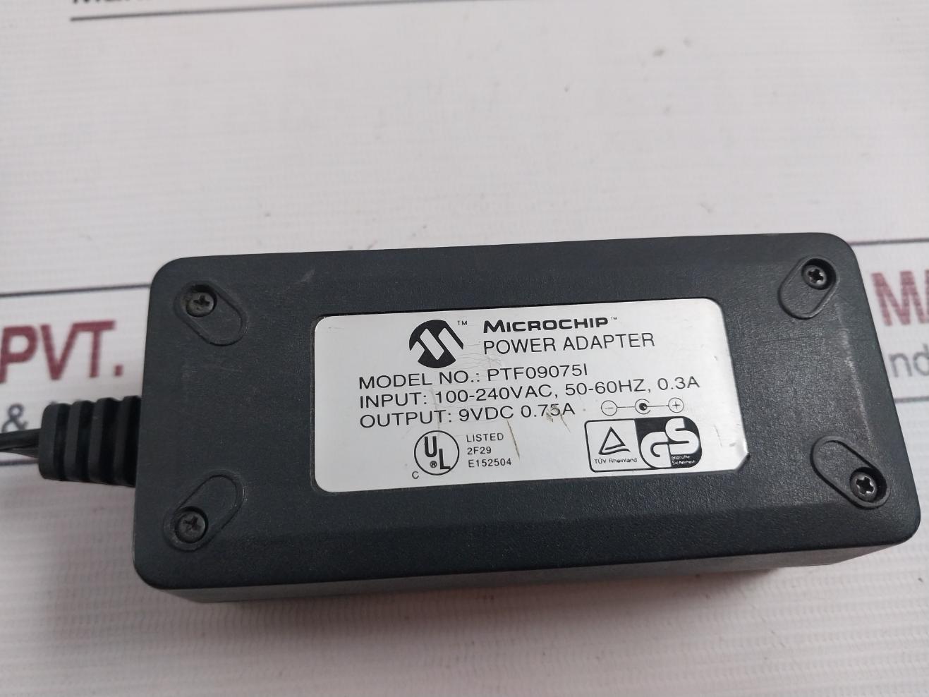 Microchip Ptf09075I Power Adapter 100–240V Ac 50/60Hz 0.3A