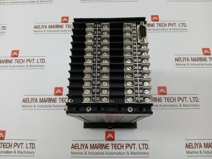 Microelettrica-Scientifica-110V-Ac-Multifunction-Voltage-Frequency-Relay-UM30-A-209975-7