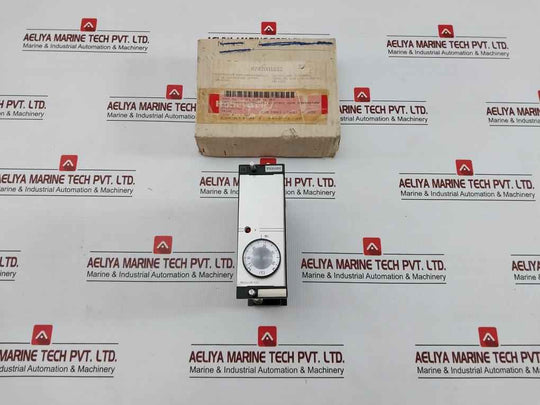 Micronik 100 Temperature Controller Honeywell