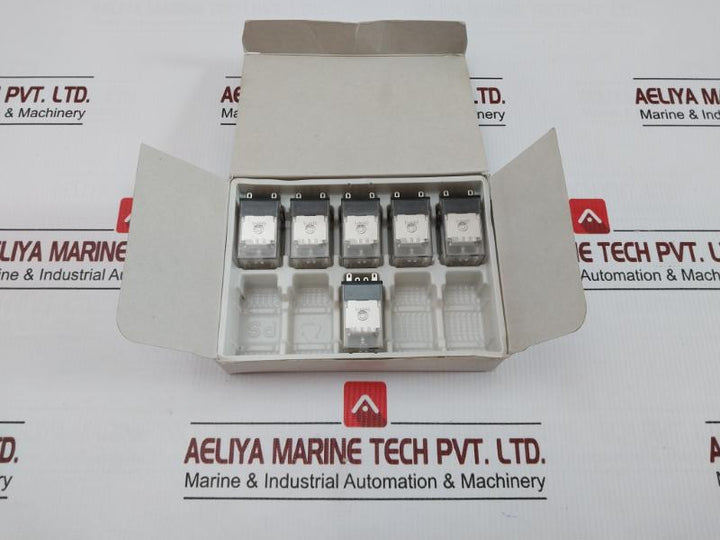 Miniature Power Relay 100/110 Vac Omron My4