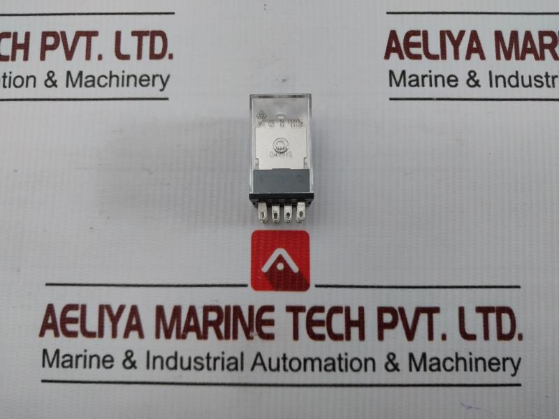 Miniature Power Relay 100/110 Vac Omron My4