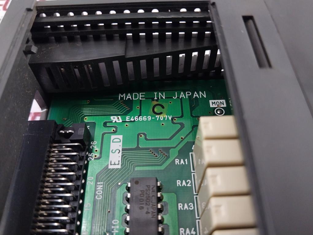 Mitsubishi A1Sy10Eu,A1Sx80 I/O Unit With A1S58B-s1 Base Unit