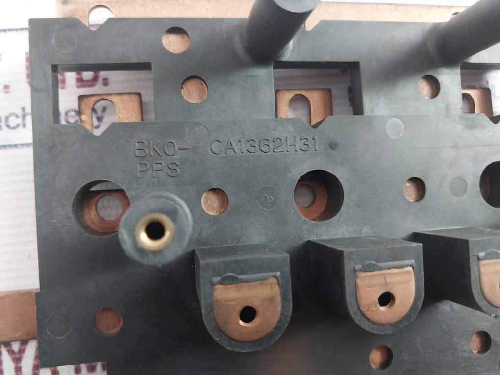 Mitsubishi BKO- CA1362H31 PPS Three-phase Terminal Plate