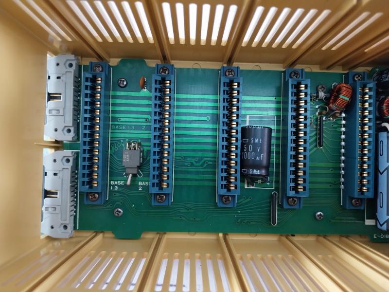 Mitsubishi E-01T-4131 Controller Rack Module Ac100-110V Type 2 Base 1.3 2