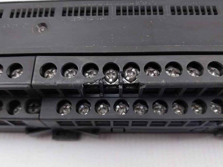 Mitsubishi Electric Aj65Sbtb1-32T Cc-link Output Unit 12/24Vdc 0.5A