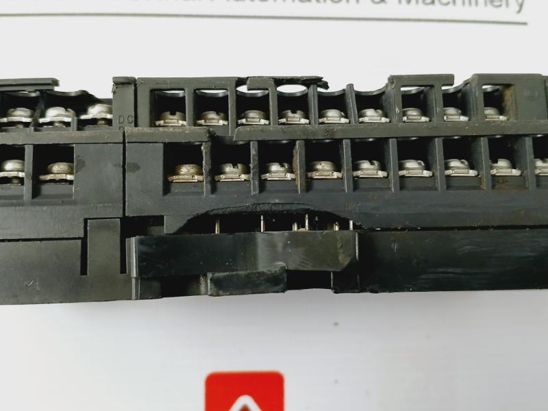 Mitsubishi Electric AJ65SBTB2N-8R CC-link Melsec PLC Output (Not Working)