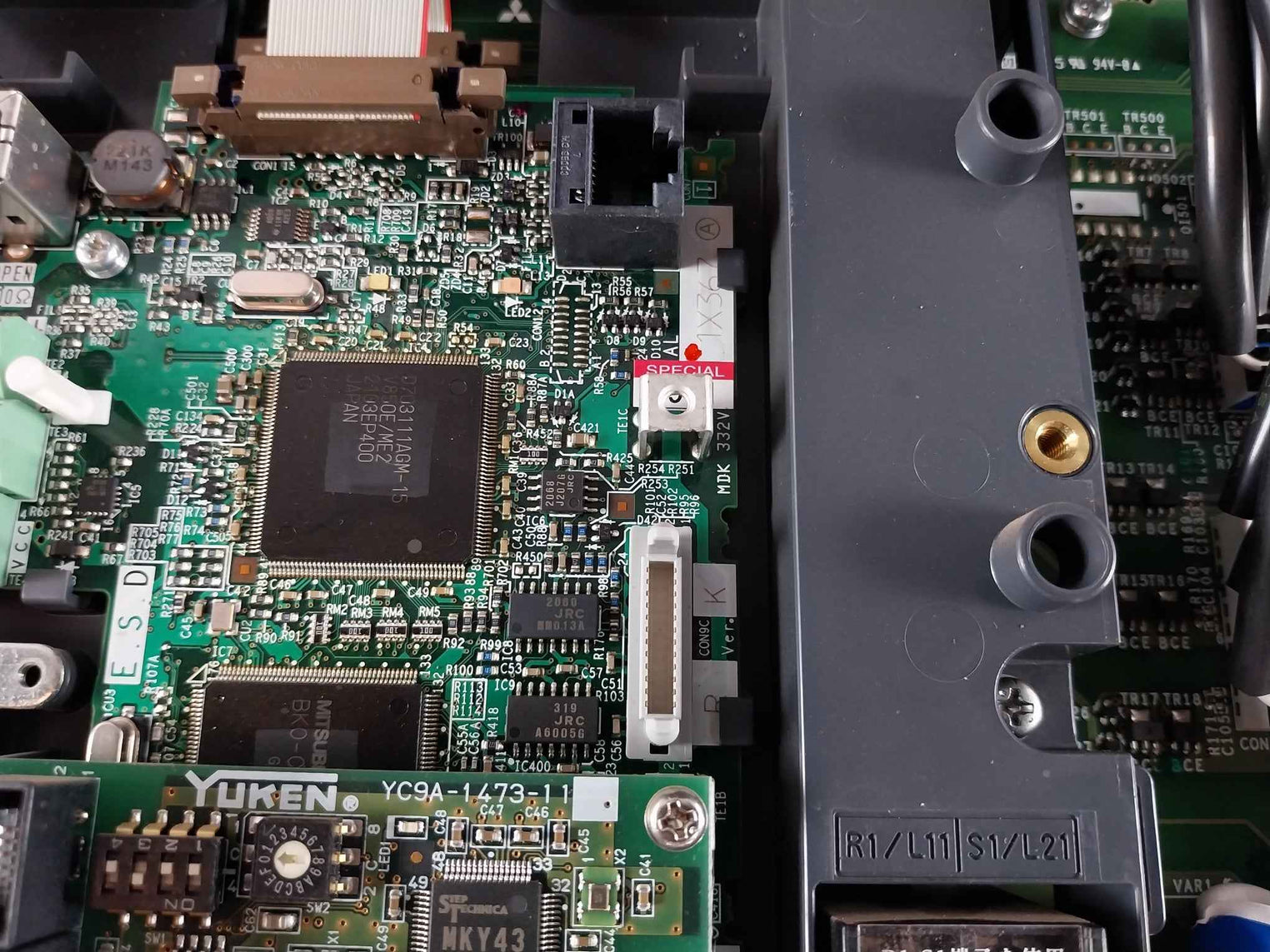 Mitsubishi Electric Amse-4De-b00-10 Frequency Inverter Fr-a740-45K-47 400V