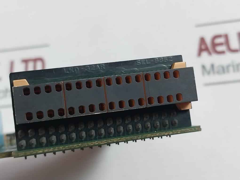 Mitsubishi Electric Ay13 (N) Programmable Controller Output Module