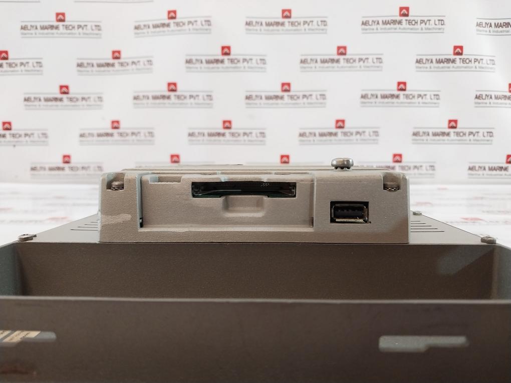 Mitsubishi Electric E1100 Human Machine Interface, 24Vdc 1,0A