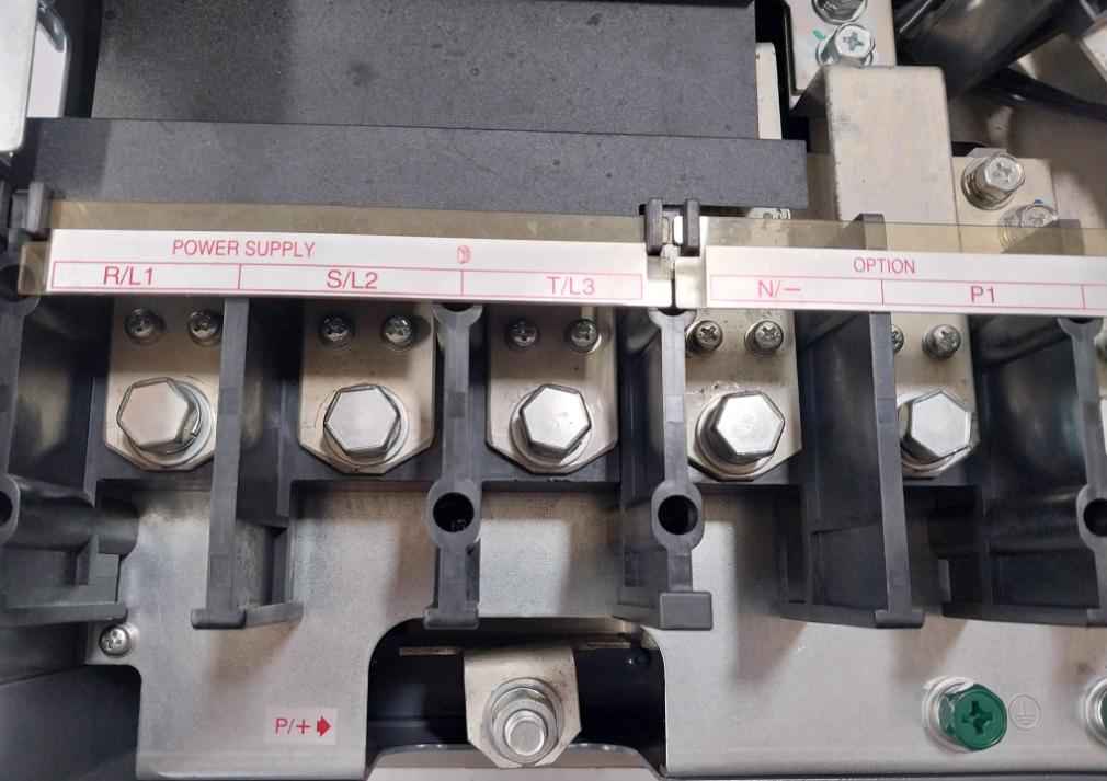 Mitsubishi Electric Fr-a840-110K-1-06 3-ph Frequency Inverter Drive Module Ver A