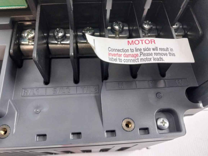 Mitsubishi Electric Fr-a840-15K-1-06 Inverter 3Ph Ac380-500V 50Hz/60Hz 94V-0