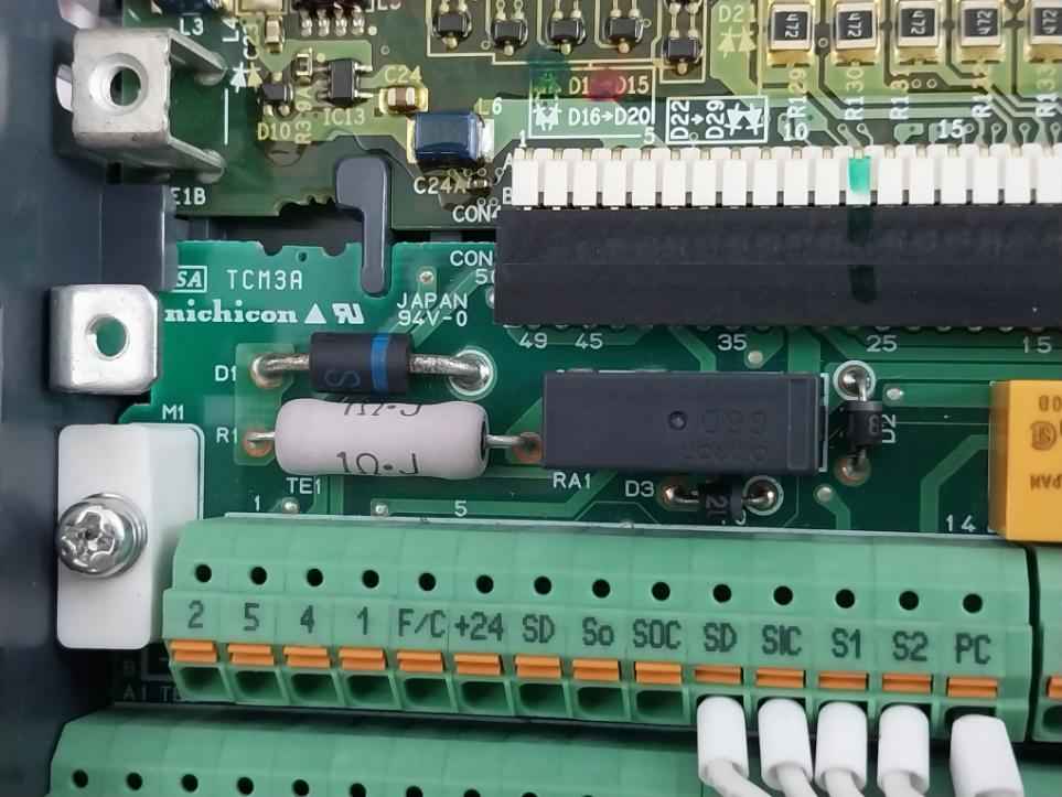 Mitsubishi Electric Fr-a840-15K-1-06 Inverter 3Ph Ac380-500V 50Hz/60Hz 94V-0
