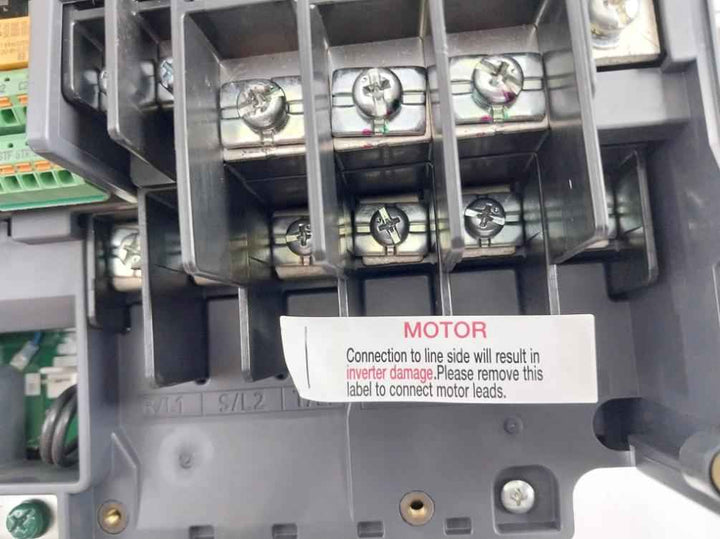 Mitsubishi Electric Fr-a840-15K-1-06 Inverter 3Ph Ac380-500V 50Hz/60Hz 94V-0