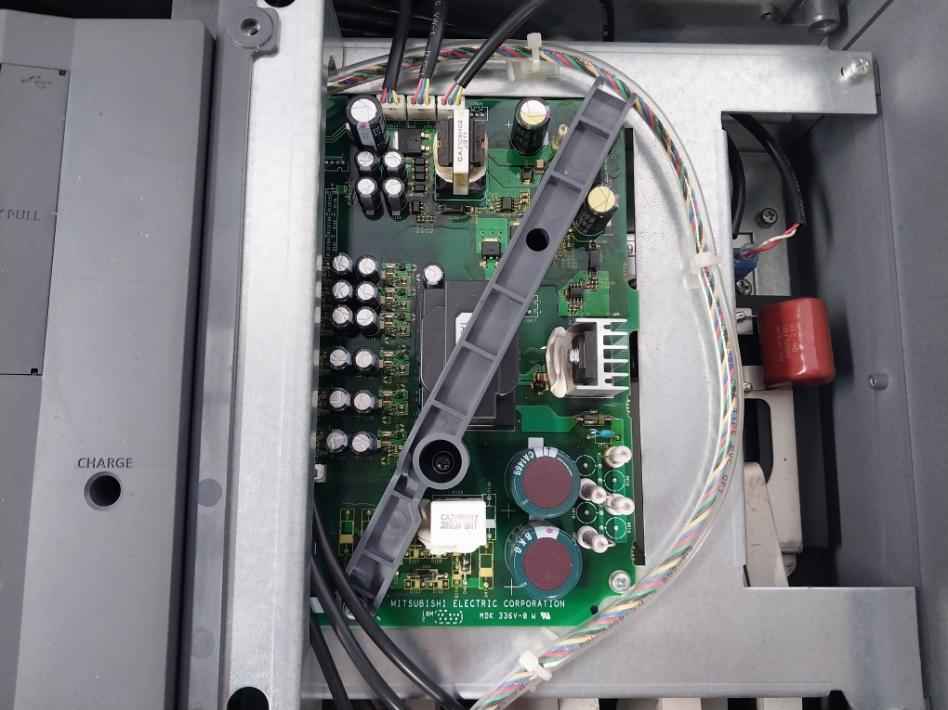 Mitsubishi Electric Fr-a840-55K-1-06 Inverter 3Ph Ac380-500V 50Hz/60Hz A800