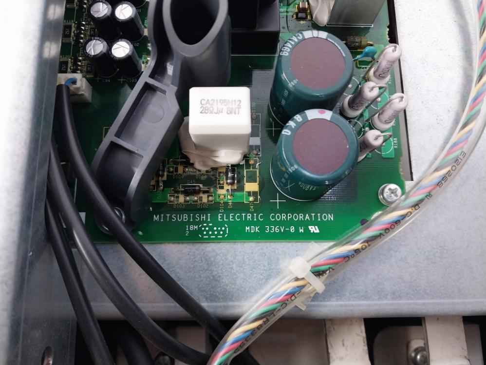 Mitsubishi Electric Fr-a840-55K-1-06 Inverter 3Ph Ac380-500V 50Hz/60Hz A800