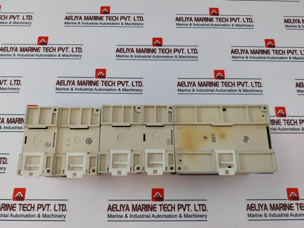 Mitsubishi Electric Fx2N-16Mr-es/Ul Programmable Controller 100-240Vac 50/60Hz