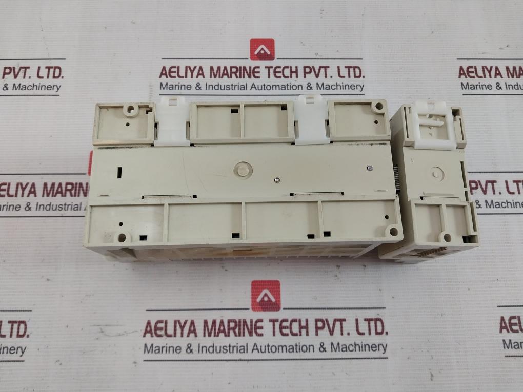 Mitsubishi Electric Fx3U-48Mr/Ds Programmable Logic Controller 30Vdc/240Vac 2A