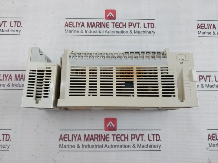 Mitsubishi Electric Fx3U-48Mr/Ds Programmable Logic Controller 30Vdc/240Vac 2A