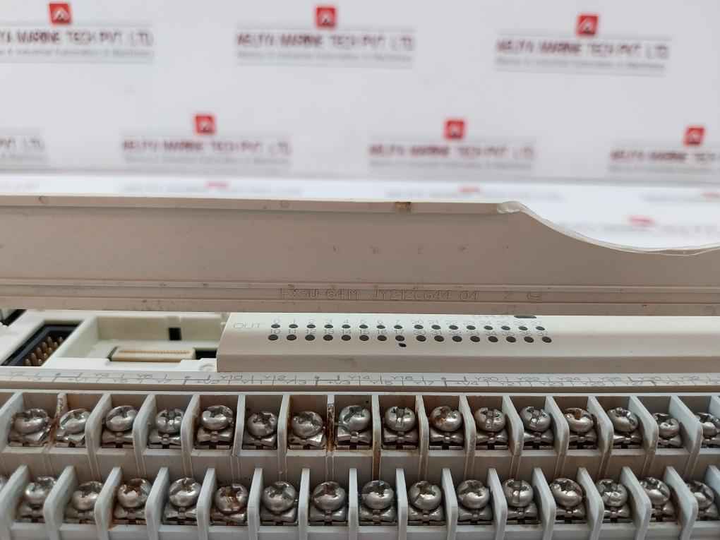 Mitsubishi Electric Fx3U-64Mt/Ess Plc Transistor Outputs Base Unit 100-240Vac