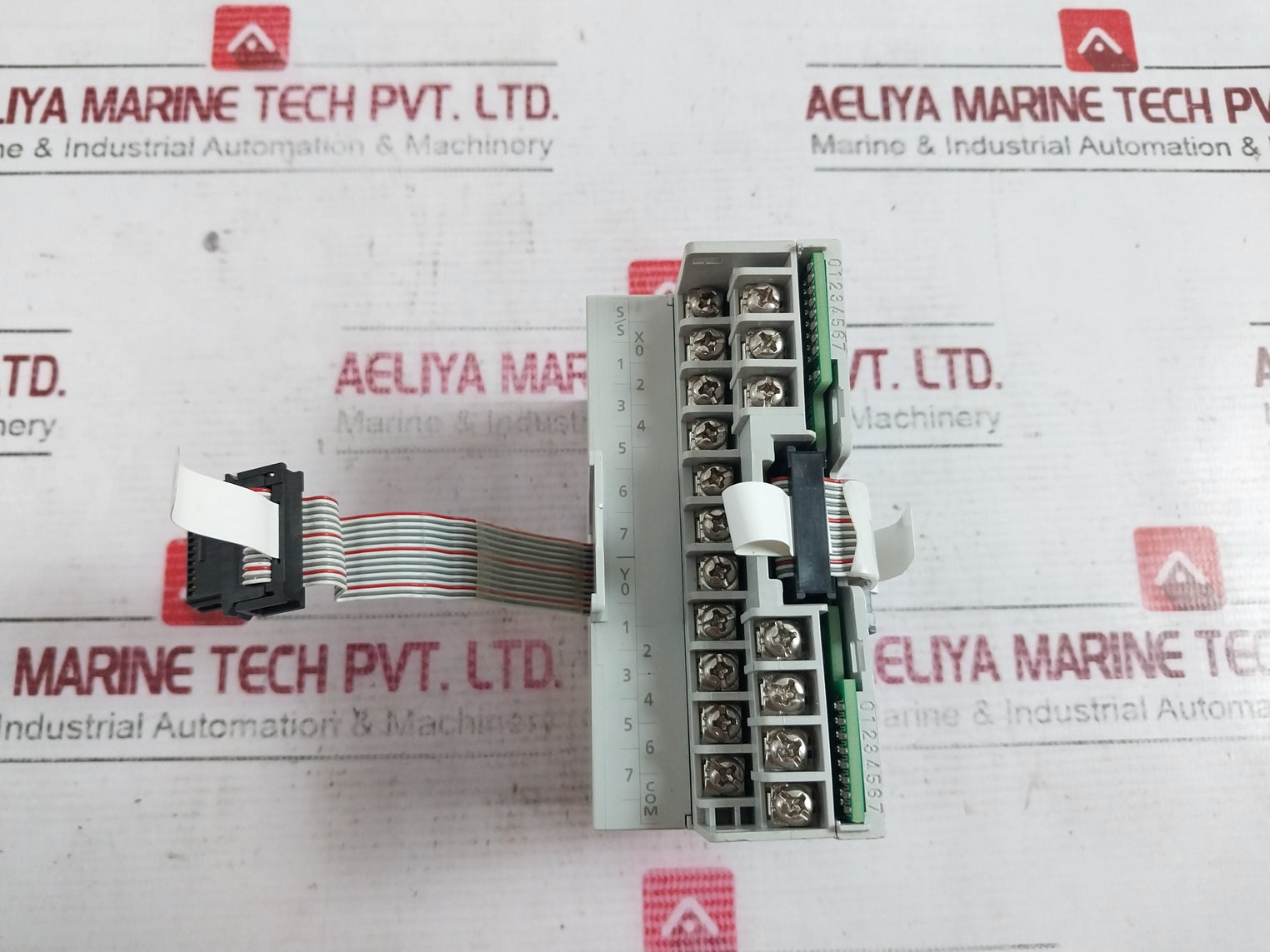 Mitsubishi Electric Fx5-16Et/Es-h Plc Digital I/O Module 20X04V Fx5-3Ec Y309C380