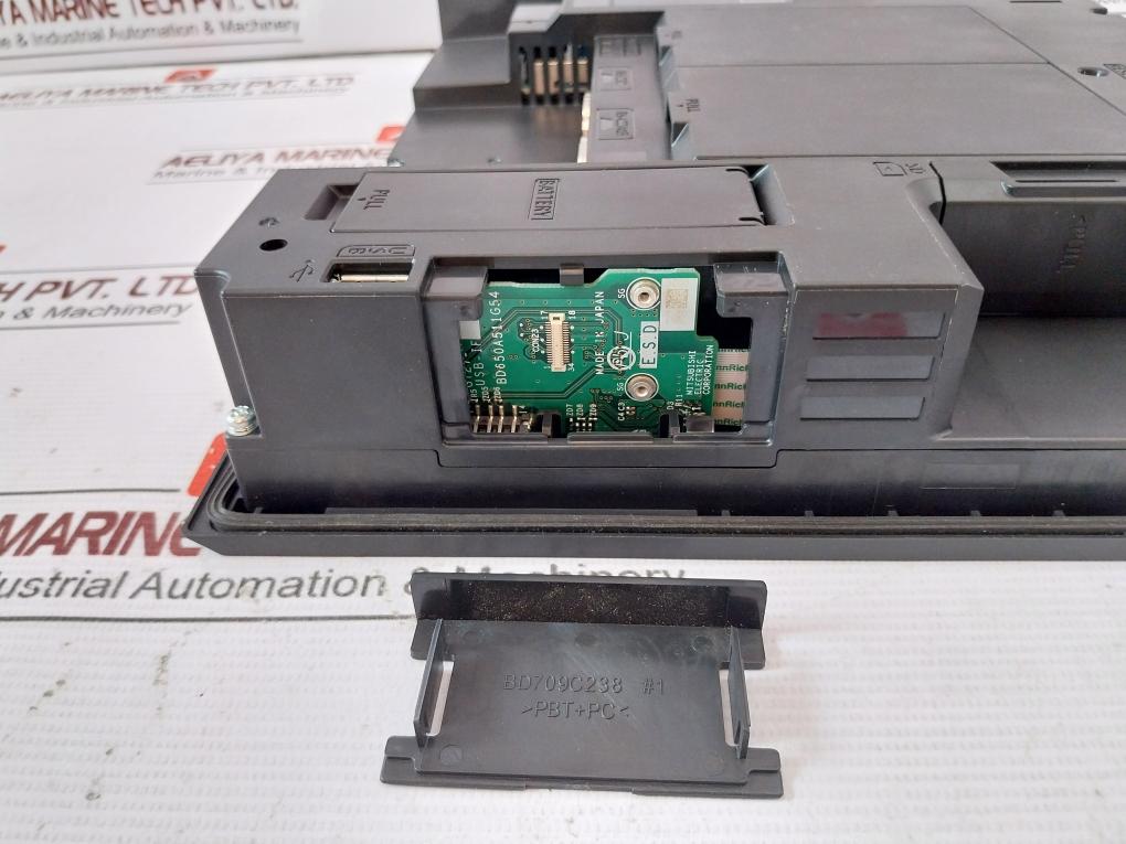 Mitsubishi Electric Gt2512-stbd Got2000 Cc-link Hmi Graphic Operation Terminal