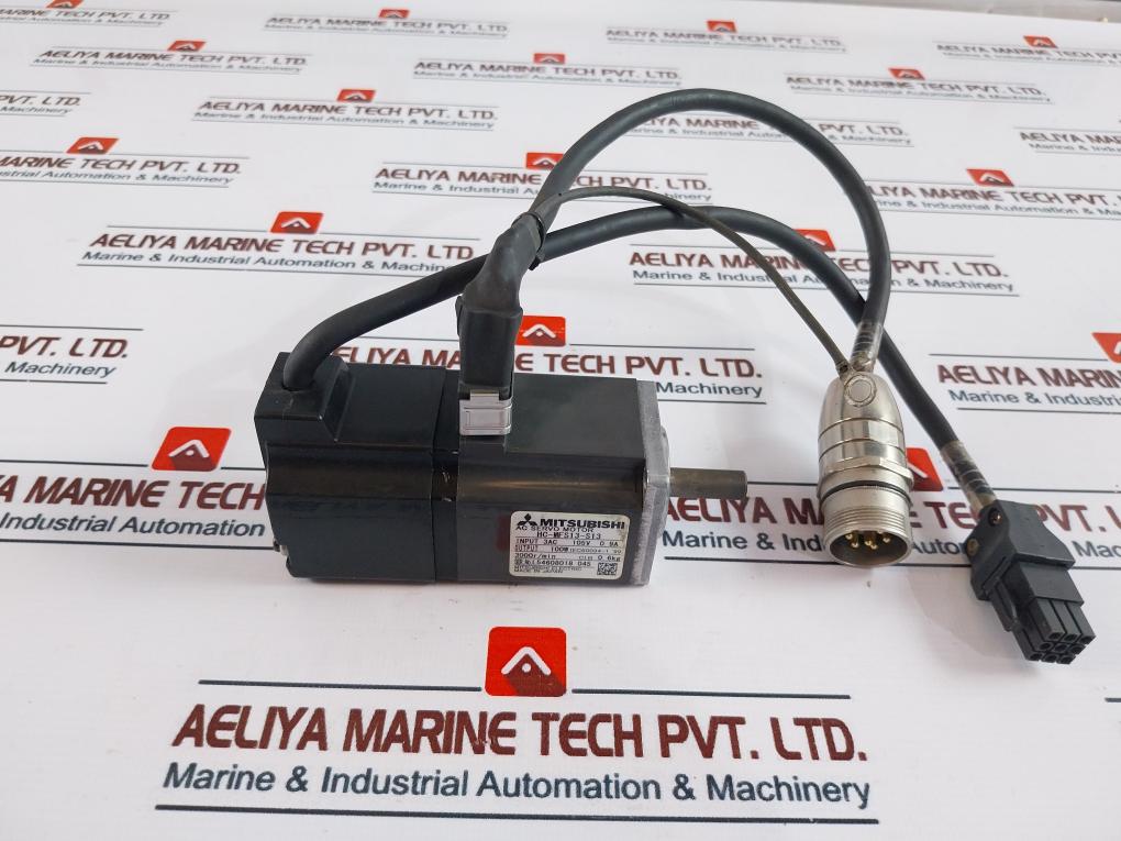 Mitsubishi Electric Hc-mfs13-s13 Ac Servo Motor 3Ac 105V 0.9A 100W