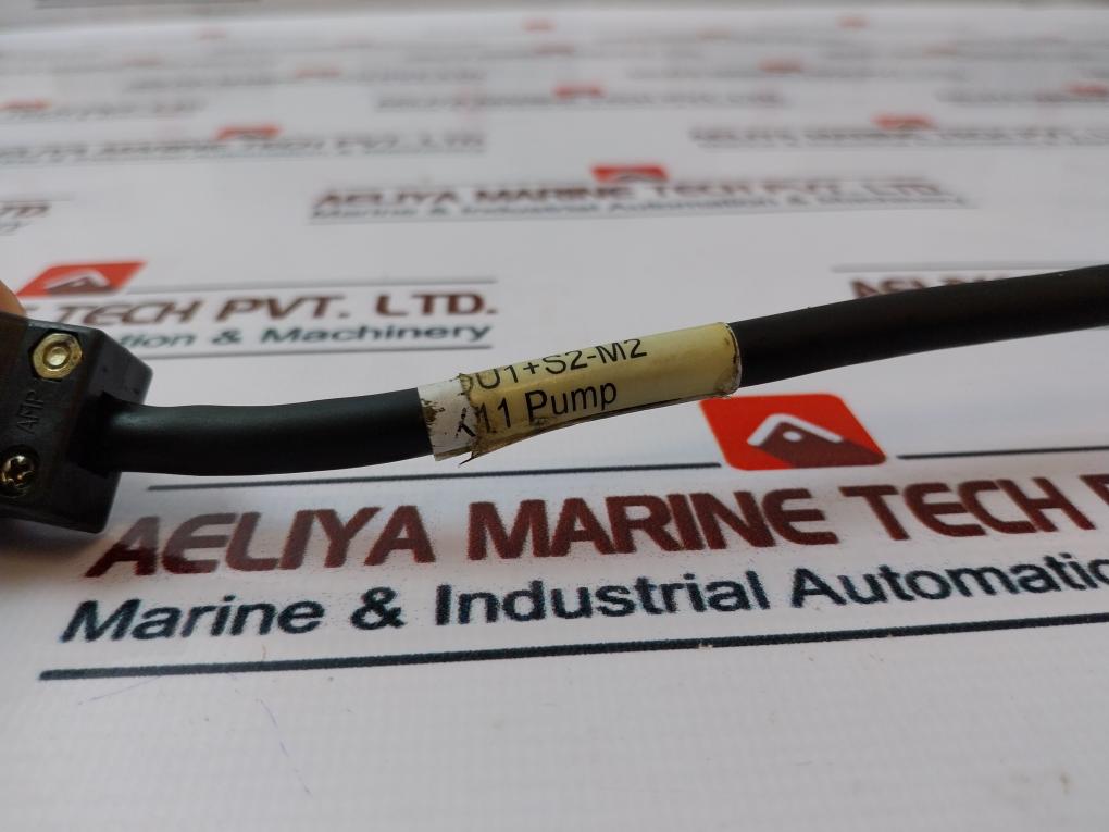 Mitsubishi Electric Hc-mfs13-s13 Ac Servo Motor 3Ac 105V 0.9A 100W