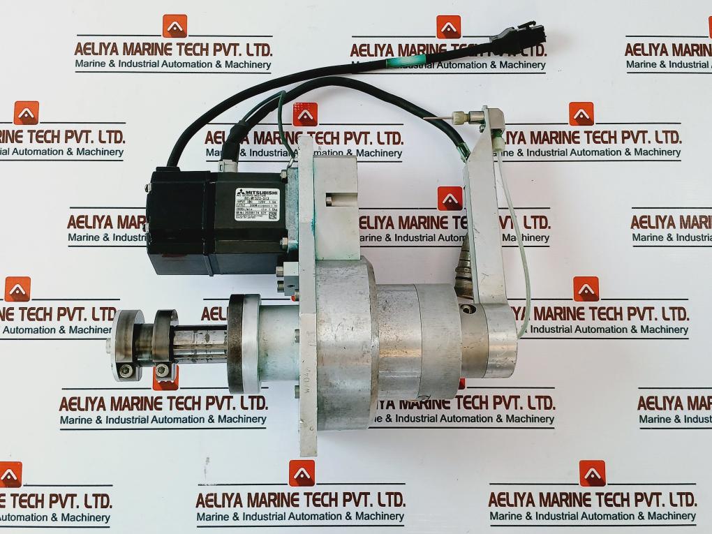 Mitsubishi Electric HC-MFS23-S13 AC Servo Motor 1.5A 200W