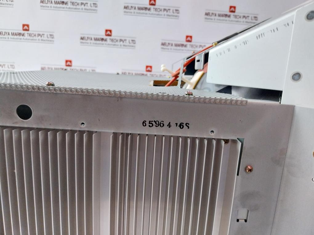 Mitsubishi Electric Hc3905 Atj Colour Display Monitor 100-120V