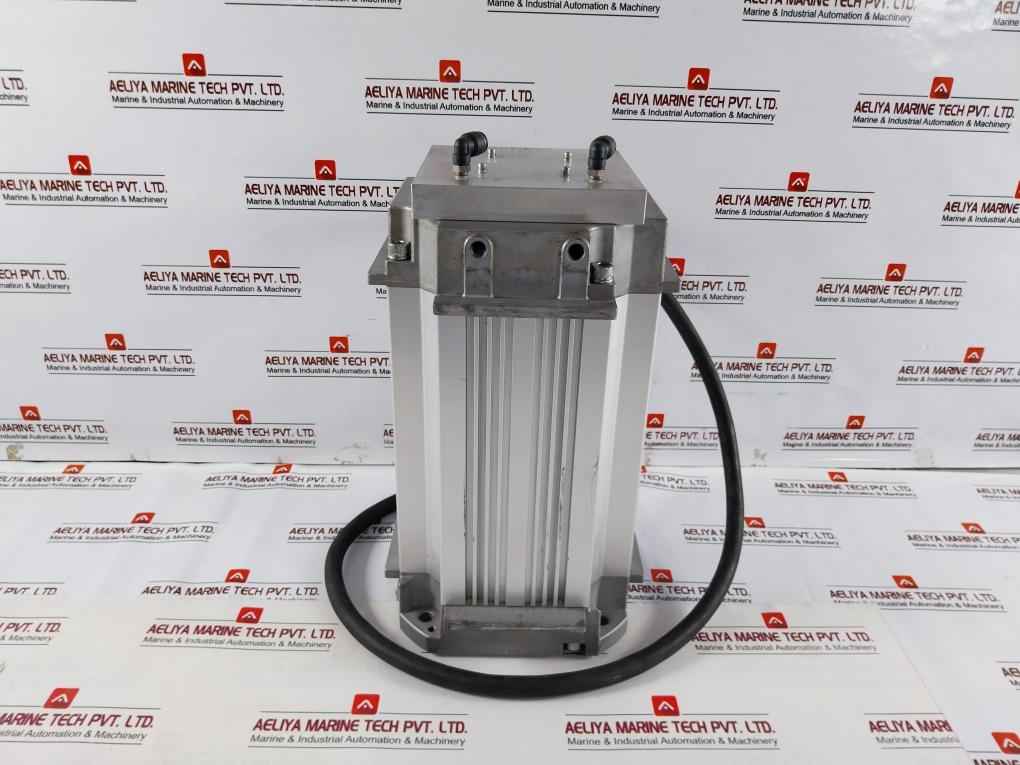 Mitsubishi Electric Hf-j20k1m4f-s5 Ac Servo Motor 200mv/min-1 Ip44 8mm3