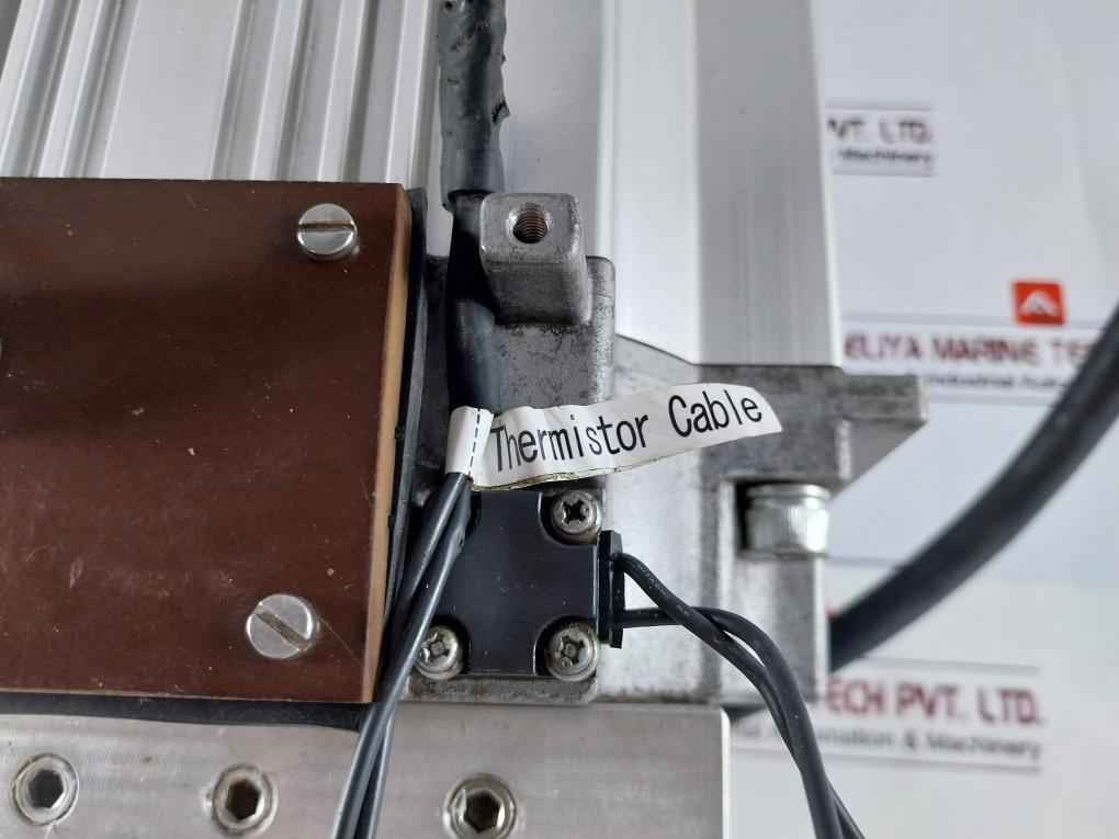 Mitsubishi Electric Hf-j20k1m4f-s5 Ac Servo Motor 200mv/min-1 Ip44 8mm3