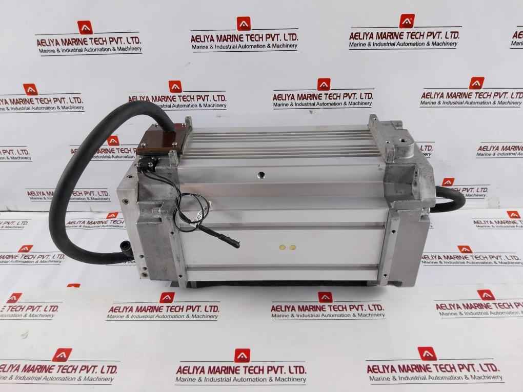 Mitsubishi Electric Hf-j20k1m4f-s5 Ac Servo Motor 200mv/min-1 Ip44 8mm3