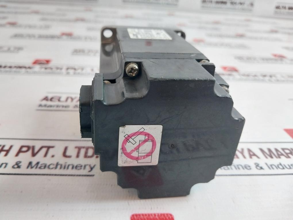 Mitsubishi Electric Hg-kr43G5 Ac Servo Motor 2.6A 400W