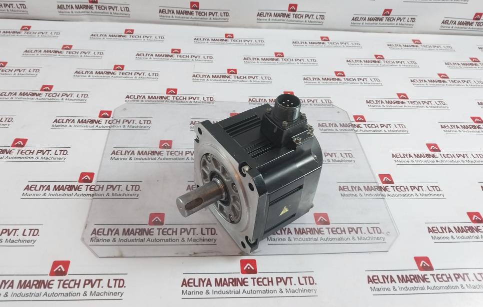 Mitsubishi Electric Hg-sr102J Ac Servo Motor 3Ac 129V 5.6A 1Kw