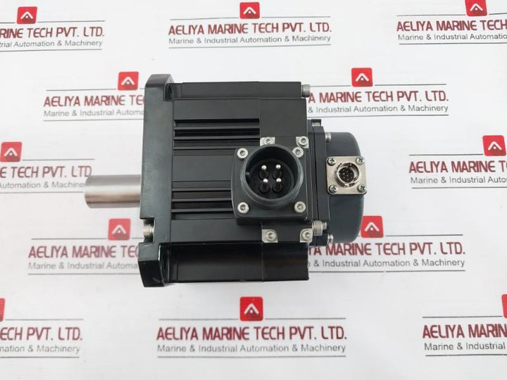 Mitsubishi Electric Hg-sr102J Ac Servo Motor 3Ac 129V 5.6A