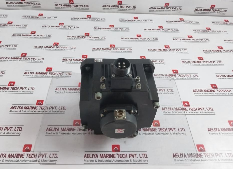 Mitsubishi Electric Hg-sr202J Ac Servo Motor 3Ac 150V 9.6A Cl.F 2Kw 2000 R/Min