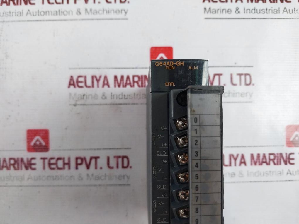 Mitsubishi Electric Melsec-q Q64ad-gh Isolated A/d Converter Unit 15vdc 30ma