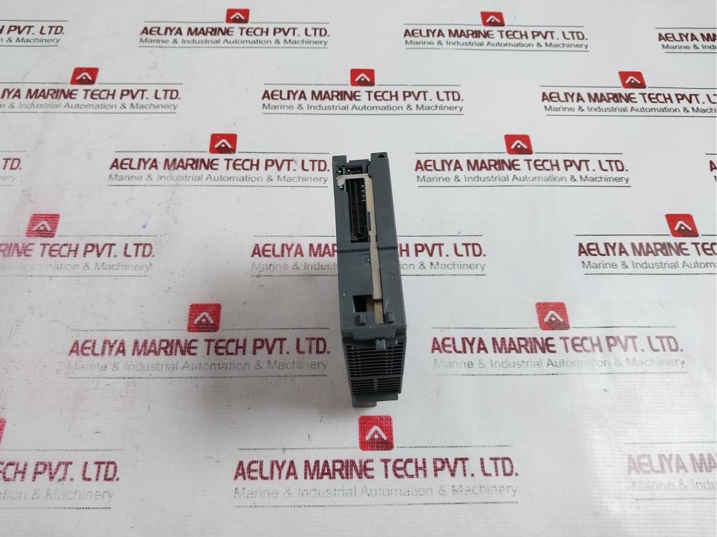 Mitsubishi Electric Melsec-q Q64ad-gh Isolated A/d Converter Unit 15vdc 30ma