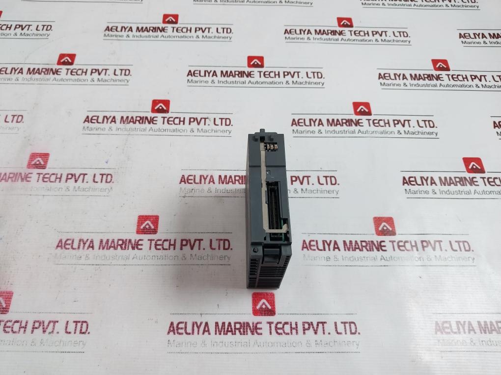 Mitsubishi Electric Melsec-q Qy81p Output Unit Module Class 2 12/24vdc 0.1a