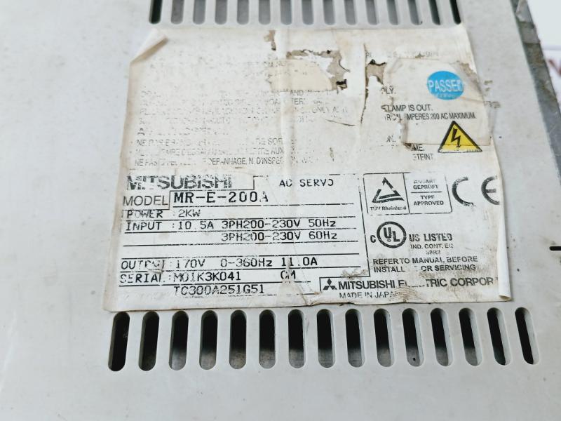 Mitsubishi Electric Mr-e-200A Single Phase Servo Motor Drive Tc300A251G51 60Hz