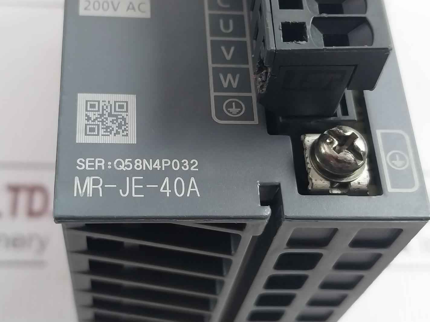 Mitsubishi Electric Mr-je-40a Ac-servo Amplifier 400w/50-60hz/ac200-240v