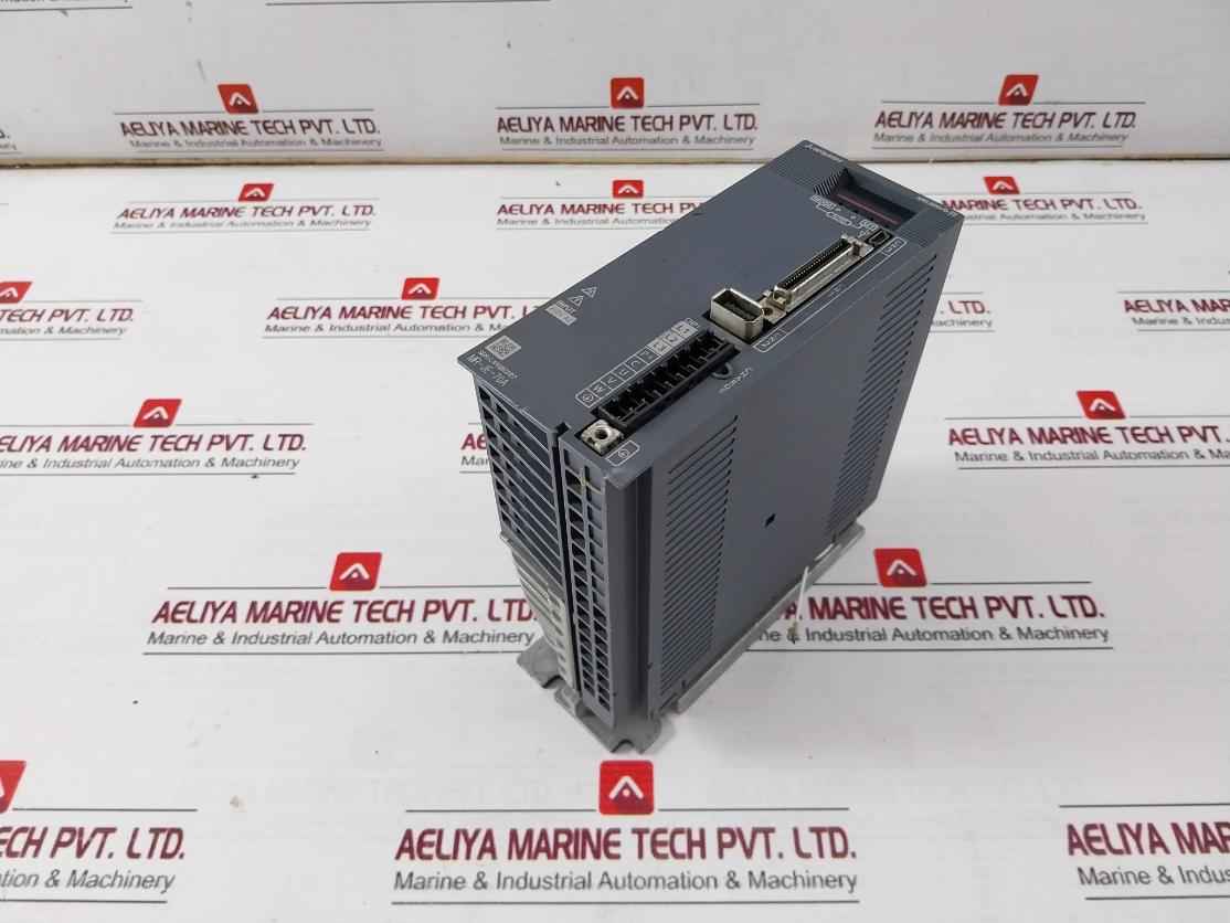 Mitsubishi Electric Mr-je-70A Servo Amplifier 3Ac/Ac200-240V 3.8A/6.5A 50/60Hz