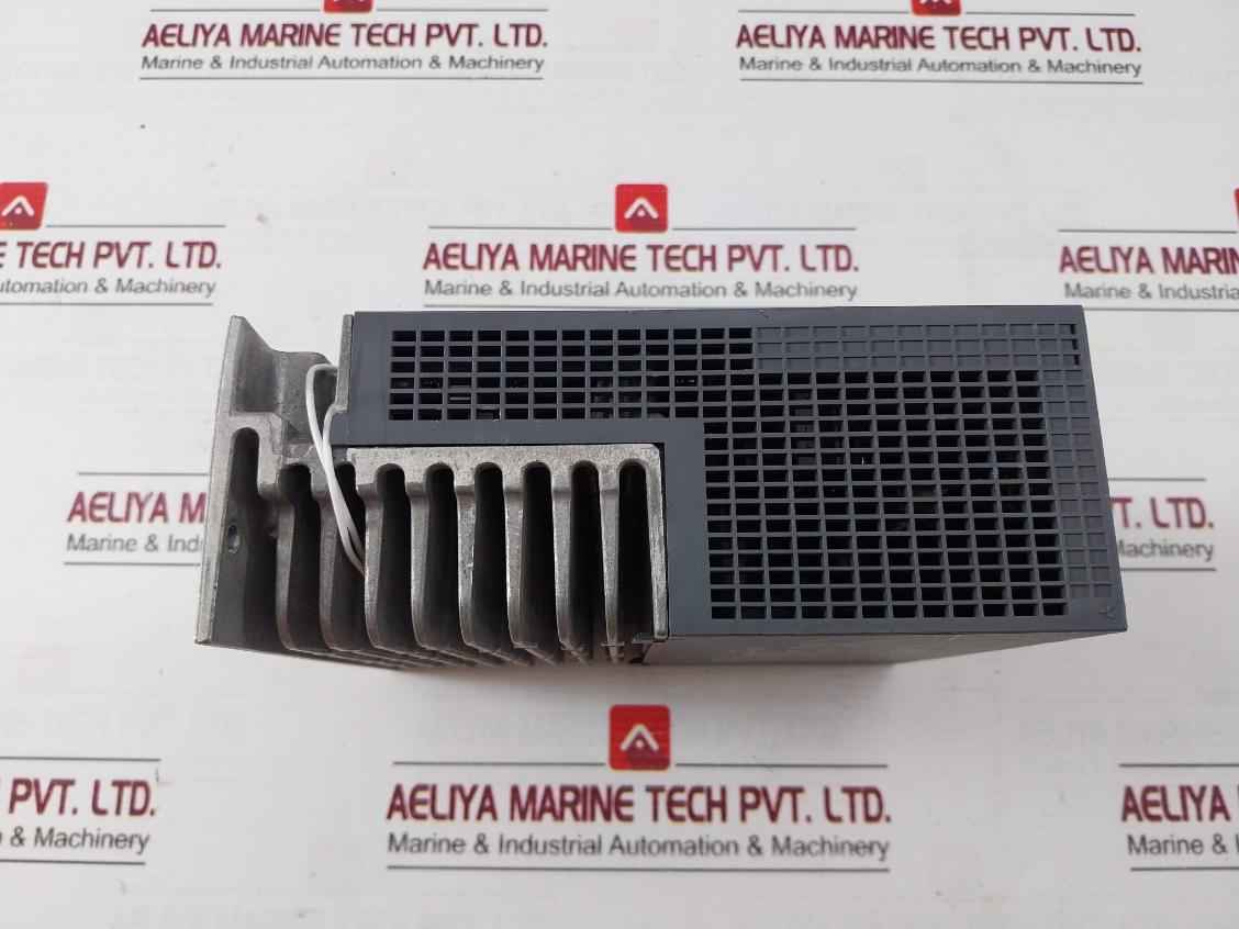 Mitsubishi Electric Mr-je-70A Servo Amplifier 3Ac/Ac200-240V 3.8A/6.5A 50/60Hz
