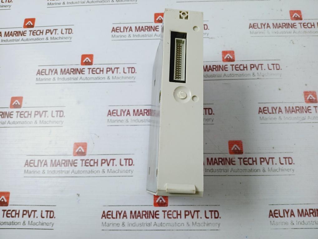 Mitsubishi Electric Nexgenie 5000 Programmable Controller 32 Point O/P 24Vdc