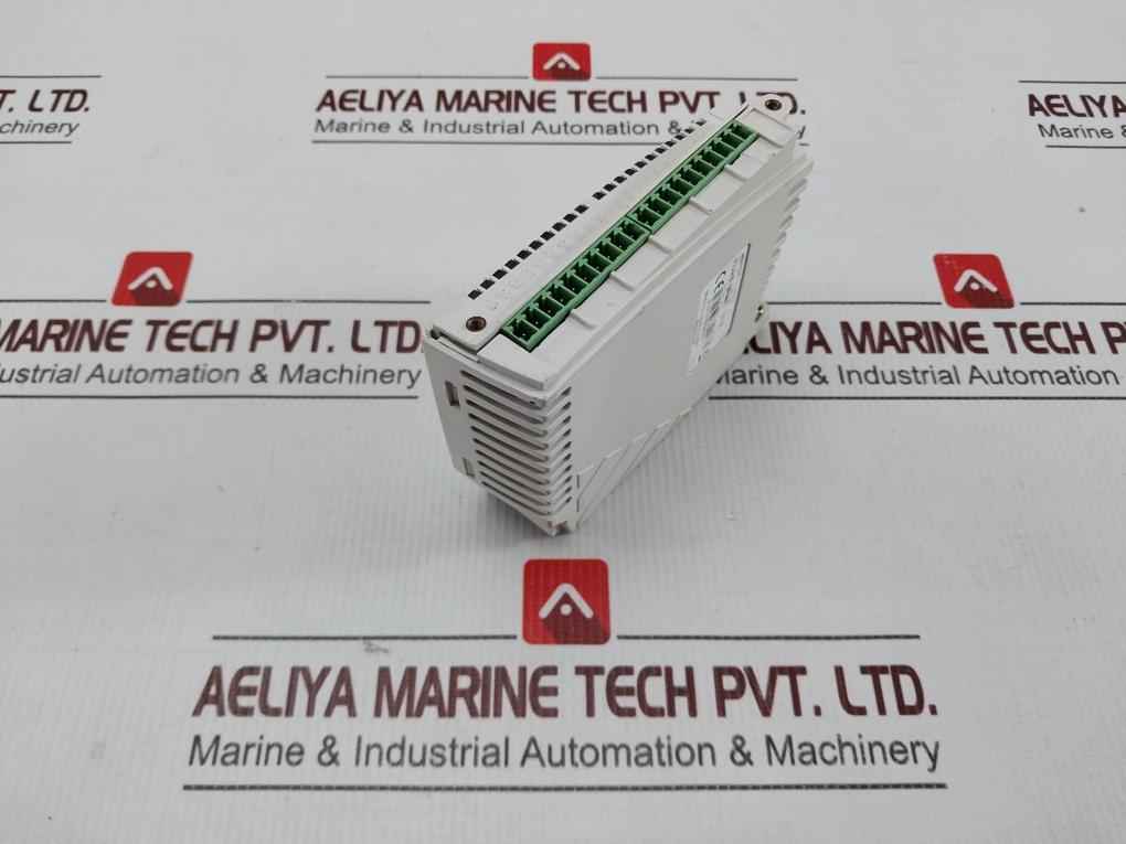 Mitsubishi Electric P2304 Programmable Controller 4 Channel 16 Bit Analog Input