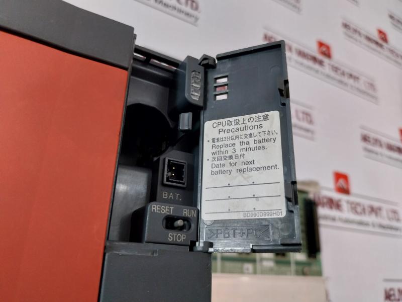 Mitsubishi Electric Q00Jcpu Plc Cpu For Use With Melsec Q Series 100-240Vac